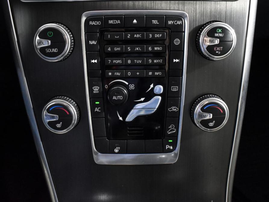 Volvo XC60 I Рестайлинг Санкт-Петербург  - изображение 17