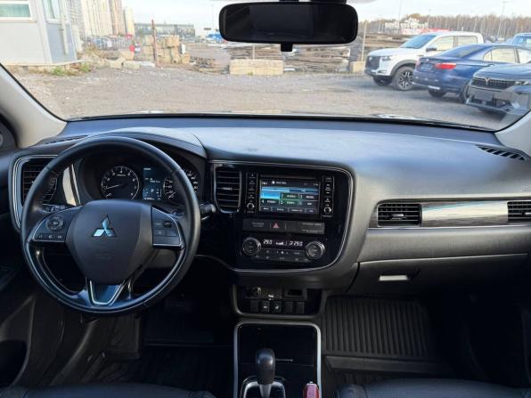 Mitsubishi Outlander III Рестайлинг 2 с пробегом 2017 года, цена 1 665 000 рублей, 161954 км, внедорожник, Автокод Объявления