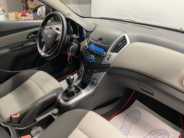 Chevrolet Cruze I Рестайлинг с пробегом 2013 года, цена 609 000 рублей, 190000 км, хэтчбек, Автокод Объявления