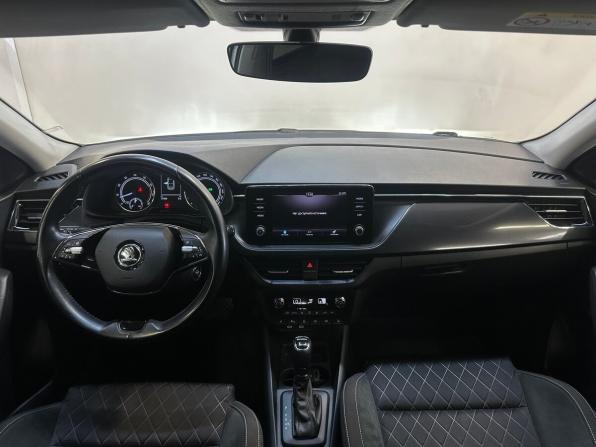 Skoda Rapid II с пробегом 2021 года, цена 1 799 000 рублей, 77055 км, лифтбек, Автокод Объявления