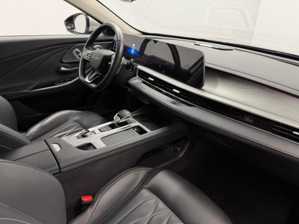 Chery Arrizo 8 с пробегом 2023 года, цена 1 985 000 рублей, 34086 км, седан, Автокод Объявления