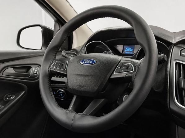 Ford Focus III Рестайлинг с пробегом 2015 года, цена 929 000 рублей, 126651 км, хэтчбек, Автокод Объявления