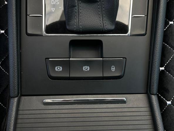 Skoda Superb III с пробегом 2017 года, цена 1 850 000 рублей, 147870 км, лифтбек, Автокод Объявления