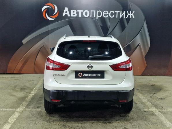 Nissan Qashqai II с пробегом 2014 года, цена 1 220 000 рублей, 180275 км, внедорожник, Автокод Объявления