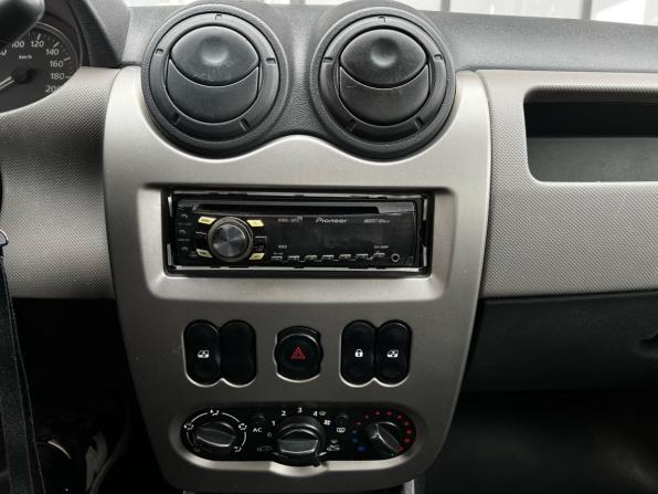 Renault Logan I Рестайлинг с пробегом 2012 года, цена 367 777 рублей, 440000 км, седан, Автокод Объявления