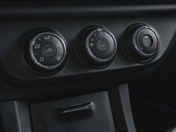Toyota Corolla XI (E160 E170 E180) с пробегом 2014 года, цена 1 020 000 рублей, 186899 км, седан, Автокод Объявления