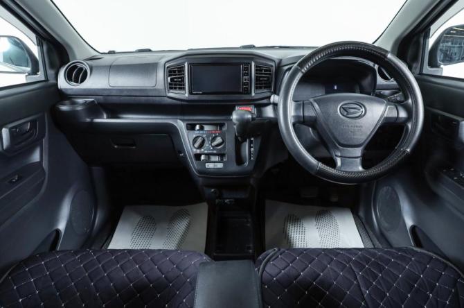 Daihatsu Mira e:S II с пробегом 2021 года, цена 649 000 рублей, 145000 км, хэтчбек, Автокод Объявления