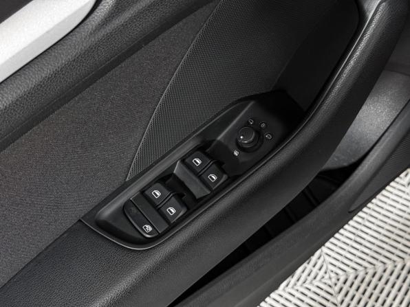 Audi A3 III (8V) с пробегом 2015 года, цена 1 310 000 рублей, 153691 км, хэтчбек, Автокод Объявления