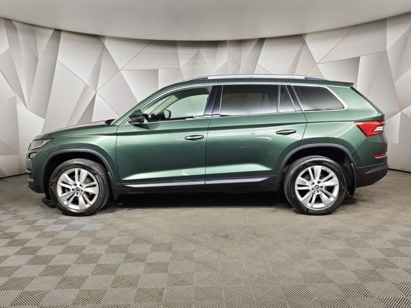 Skoda Kodiaq I с пробегом 2019 года, цена 2 398 000 рублей, 241511 км, внедорожник, Автокод Объявления