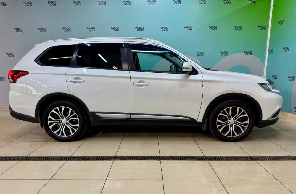 Mitsubishi Outlander III Рестайлинг 2 Набережные Челны  - изображение 5