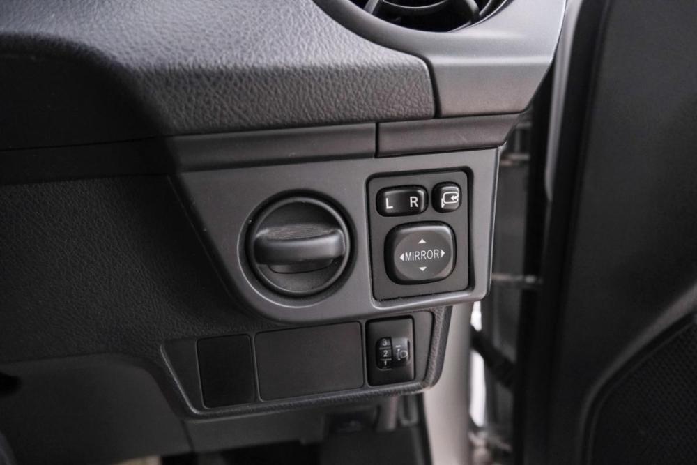Toyota Corolla XI (E160 E170 E180) Рестайлинг 1 Красноярск  - изображение 18