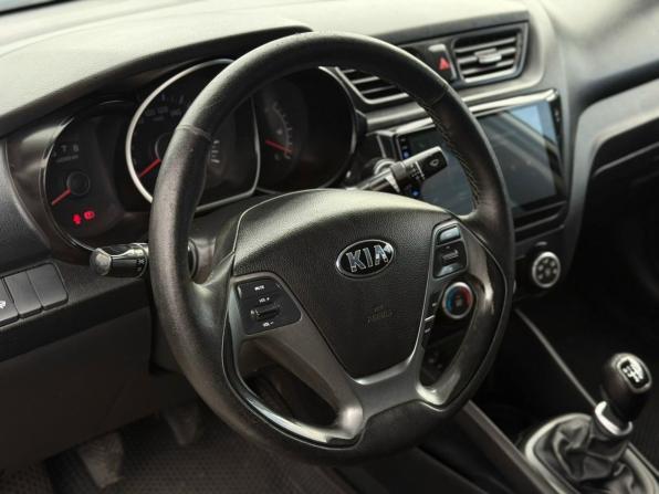 Kia Rio III Рестайлинг с пробегом 2016 года, цена 749 000 рублей, 187243 км, седан, Автокод Объявления