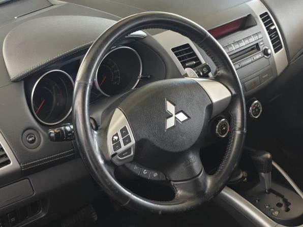 Mitsubishi Outlander II Рестайлинг с пробегом 2010 года, цена 1 185 000 рублей, 147800 км, внедорожник, Автокод Объявления