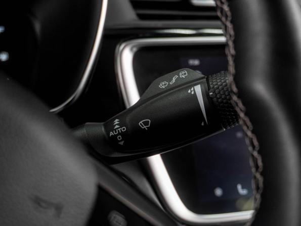 Geely Atlas Pro с пробегом 2023 года, цена 2 099 000 рублей, 48394 км, внедорожник, Автокод Объявления