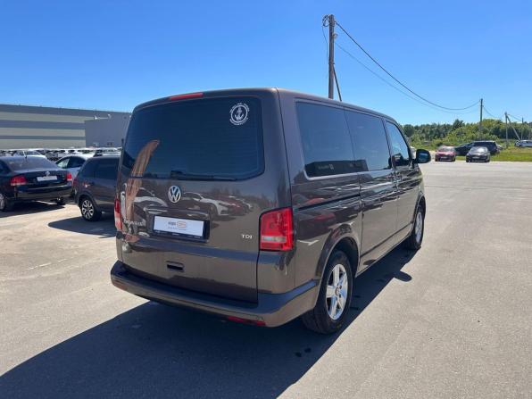 Volkswagen Caravelle T5 Рестайлинг с пробегом 2013 года, цена 1 791 500 рублей, 232566 км, минивэн, Автокод Объявления