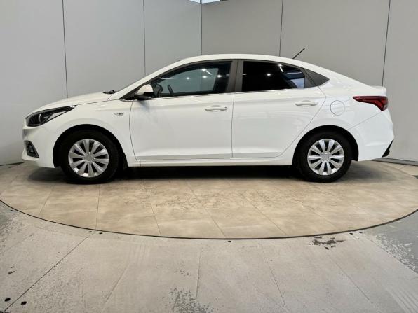 Hyundai Solaris II с пробегом 2020 года, цена 1 470 000 рублей, 156040 км, седан, Автокод Объявления