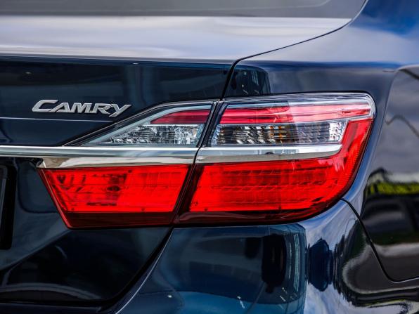 Toyota Camry VII (XV50) Рестайлинг с пробегом 2015 года, цена 2 098 000 рублей, 181000 км, седан, Автокод Объявления