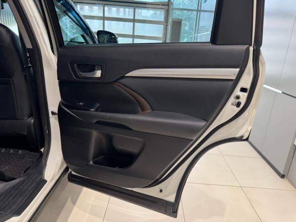 Toyota Highlander III (XU50) с пробегом 2014 года, цена 2 549 000 рублей, 278000 км, внедорожник, Автокод Объявления