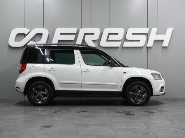 Skoda Yeti I Рестайлинг с пробегом 2017 года, цена 1 319 000 рублей, 211741 км, внедорожник, Автокод Объявления