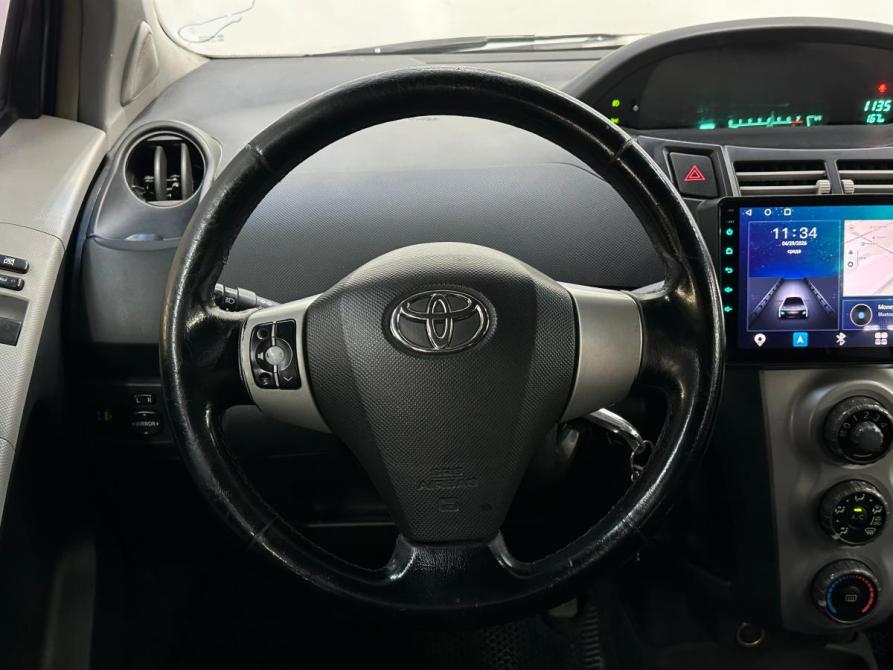 Toyota Yaris II Санкт-Петербург  - изображение 12