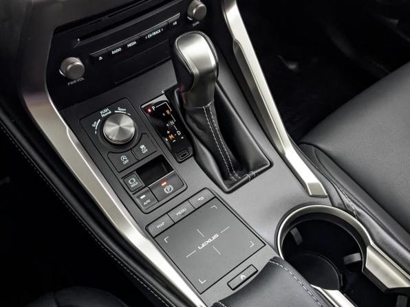 Lexus NX I Рестайлинг с пробегом 2021 года, цена 3 826 000 рублей, 59982 км, внедорожник, Автокод Объявления