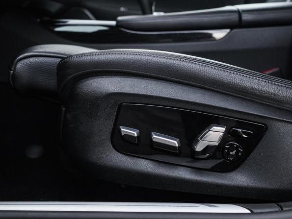 BMW 7 серии VI (G11/G12) Рестайлинг с пробегом 2020 года, цена 6 250 000 рублей, 76277 км, седан, Автокод Объявления