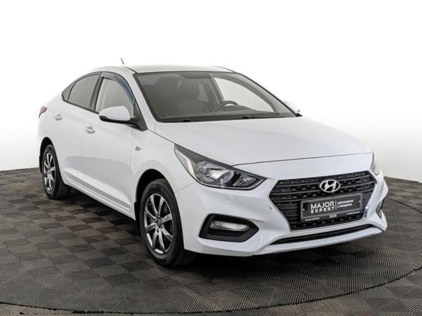 Hyundai Solaris II с пробегом 2018 года, цена 1 100 000 рублей, 167007 км, седан, Автокод Объявления