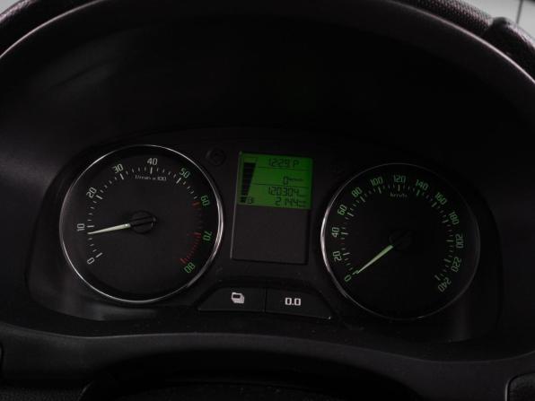 Skoda Fabia II Рестайлинг с пробегом 2012 года, цена 899 000 рублей, 120304 км, хэтчбек, Автокод Объявления