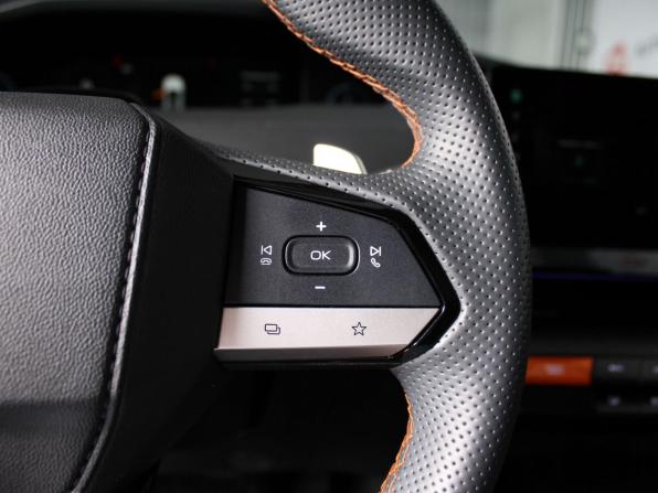 Changan UNI-V I с пробегом 2023 года, цена 2 299 000 рублей, 36000 км, лифтбек, Автокод Объявления
