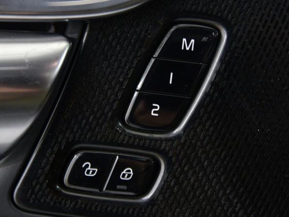 Volvo S90 II с пробегом 2018 года, цена 2 580 000 рублей, 128220 км, седан, Автокод Объявления