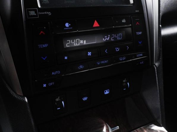 Toyota Camry VII (XV50) Рестайлинг с пробегом 2016 года, цена 2 390 000 рублей, 248621 км, седан, Автокод Объявления