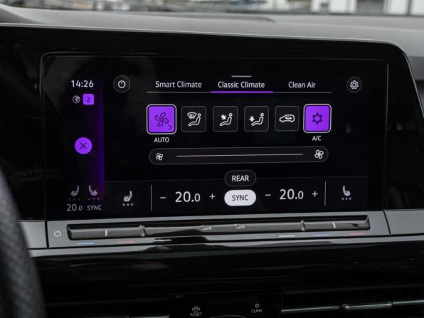 Volkswagen Golf VIII с пробегом 2021 года, цена 2 939 000 рублей, 52700 км, хэтчбек, Автокод Объявления