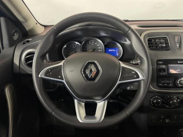 Renault Sandero II Рестайлинг с пробегом 2018 года, цена 1 233 000 рублей, 65043 км, хэтчбек, Автокод Объявления