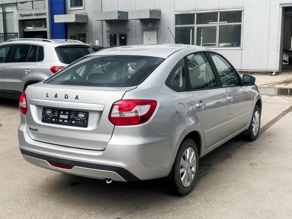 Lada (ВАЗ) Granta I Рестайлинг с пробегом 2023 года, цена 909 000 рублей, 15334 км, лифтбек, Автокод Объявления