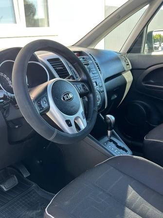 Kia Venga I с пробегом 2012 года, цена 950 000 рублей, 138776 км, минивэн, Автокод Объявления