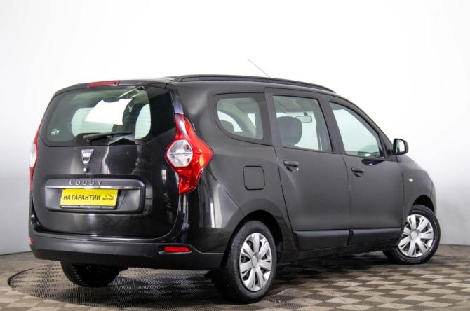 Dacia Lodgy I с пробегом 2018 года, цена 1 649 000 рублей, 148625 км, компактвэн, Автокод Объявления