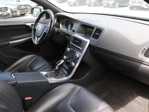 Volvo S60 II Рестайлинг с пробегом 2014 года, цена 1 100 000 рублей, 186775 км, седан, Автокод Объявления