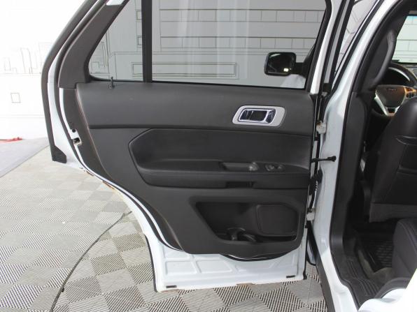 Ford Explorer V с пробегом 2014 года, цена 1 599 000 рублей, 175000 км, внедорожник, Автокод Объявления