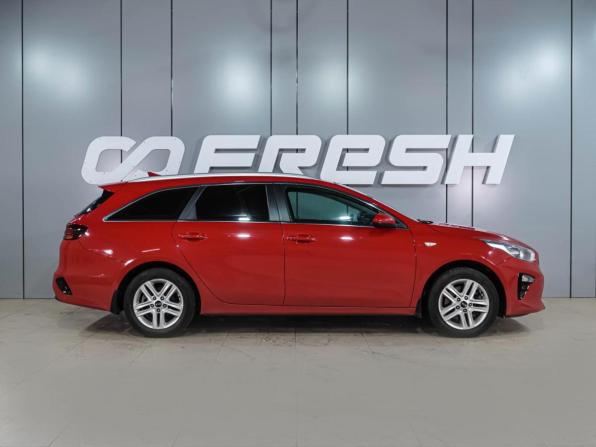 Kia Ceed III с пробегом 2020 года, цена 1 349 000 рублей, 189005 км, универсал, Автокод Объявления