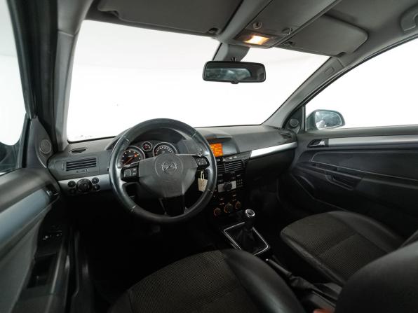 Opel Astra H Рестайлинг с пробегом 2012 года, цена 430 000 рублей, 342899 км, универсал, Автокод Объявления