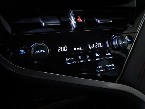 Toyota Camry VIII (XV70) Рестайлинг с пробегом 2021 года, цена 3 200 000 рублей, 115200 км, седан, Автокод Объявления