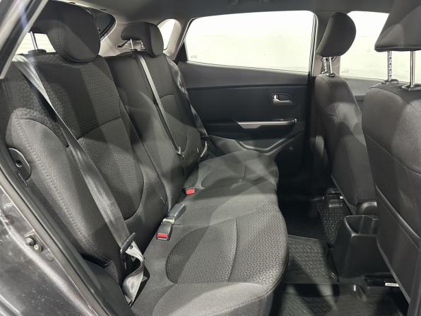Kia Rio III с пробегом 2015 года, цена 980 000 рублей, 86500 км, хэтчбек, Автокод Объявления