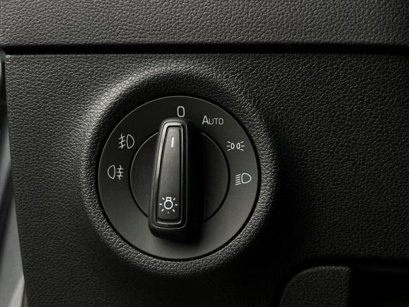 Skoda Karoq I с пробегом 2020 года, цена 2 192 800 рублей, 79163 км, внедорожник, Автокод Объявления