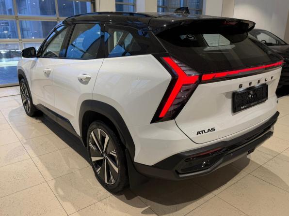 Geely Atlas II с пробегом 2024 года, цена 3 449 000 рублей, 10604 км, внедорожник, Автокод Объявления