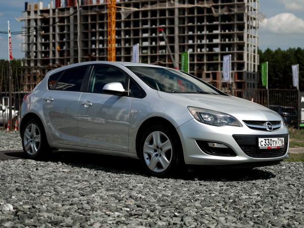 Opel Astra J Рестайлинг с пробегом 2014 года, цена 589 000 рублей, 226682 км, хэтчбек, Автокод Объявления