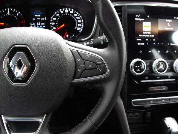Renault Megane IV Рестайлинг с пробегом 2022 года, цена 2 150 000 рублей, 88000 км, универсал, Автокод Объявления