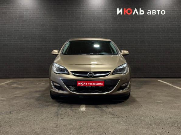 Opel Astra J Рестайлинг с пробегом 2012 года, цена 720 000 рублей, 303118 км, седан, Автокод Объявления