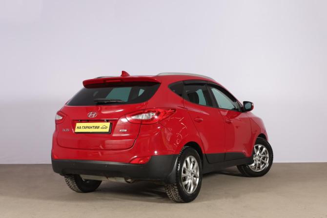 Hyundai ix35 I Рестайлинг с пробегом 2013 года, цена 1 799 000 рублей, 120900 км, внедорожник, Автокод Объявления