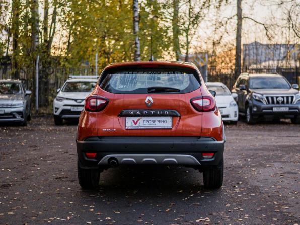 Renault Kaptur I с пробегом 2016 года, цена 1 109 000 рублей, 142504 км, внедорожник, Автокод Объявления