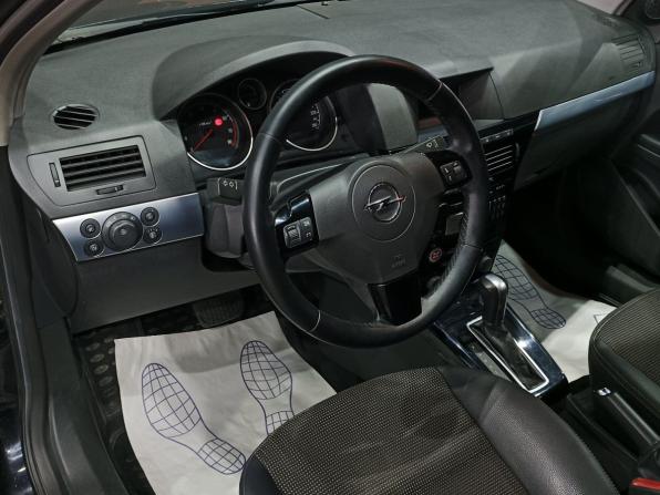 Opel Astra H Рестайлинг с пробегом 2008 года, цена 740 000 рублей, 150491 км, седан, Автокод Объявления